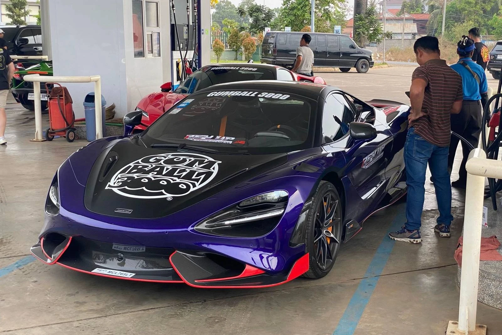 Campuchia đón đoàn Gumball 3000 bằng những siêu xe gì?