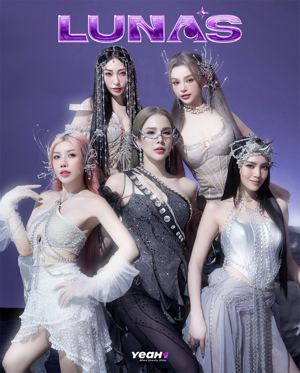 Nhóm nhạc nữ LUNAS hé lộ tên tuổi 5 thành viên debut