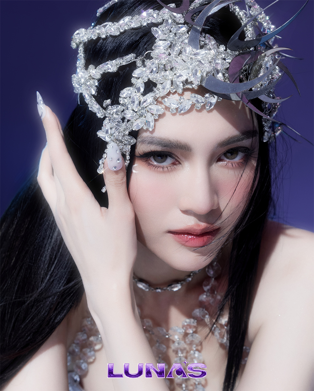 Nhóm nhạc nữ LUNAS hé lộ tên tuổi 5 thành viên debut