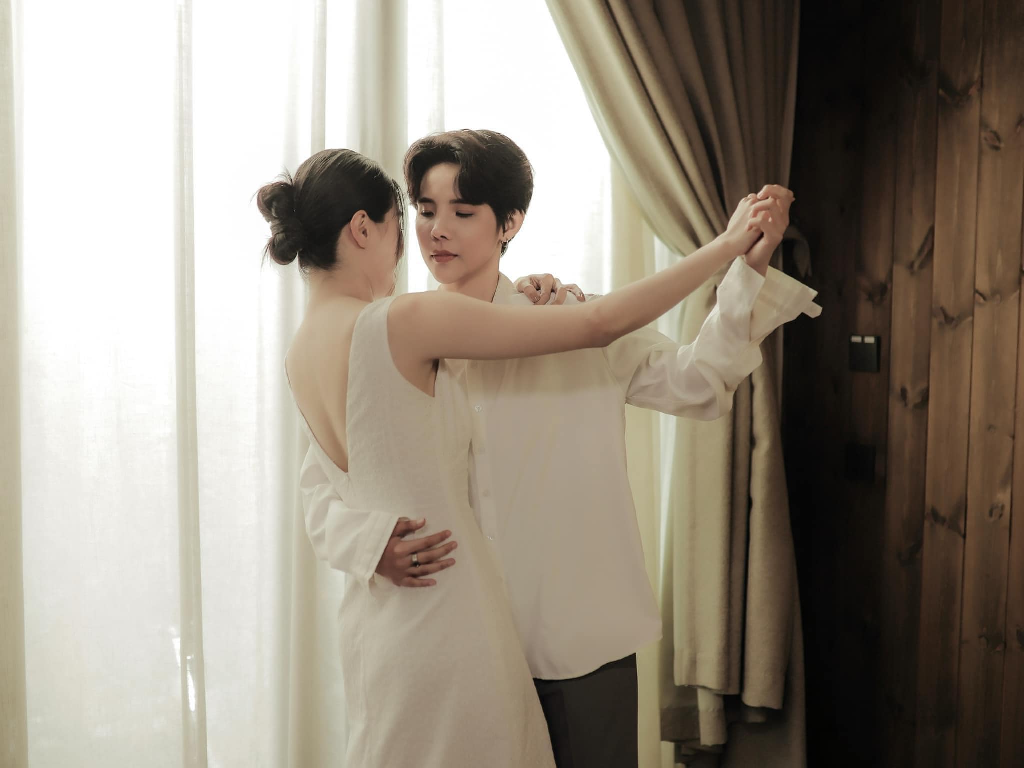 Vũ Cát Tường vẫn giấu kín danh tính người yêu đồng giới