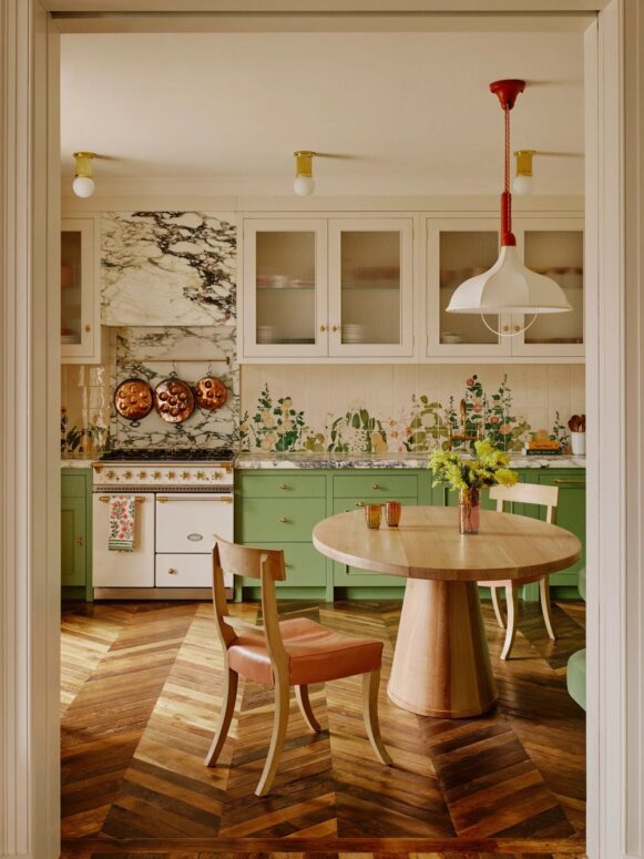 House Of Luxe: Khám phá phong cách thiết kế Maximalism tại căn hộ London