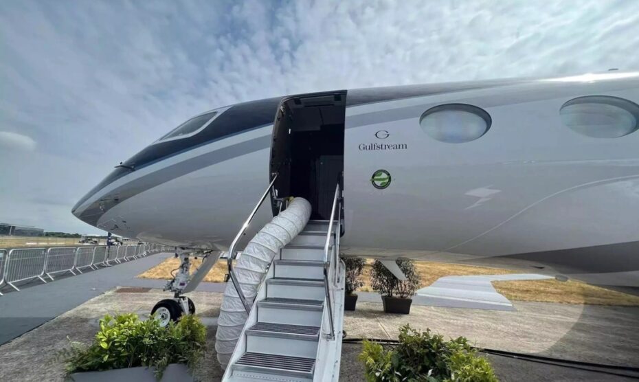 Bên trong Chuyên cơ sở hữu hai động cơ Rolls-Royce BR725 của một tỷ phú 