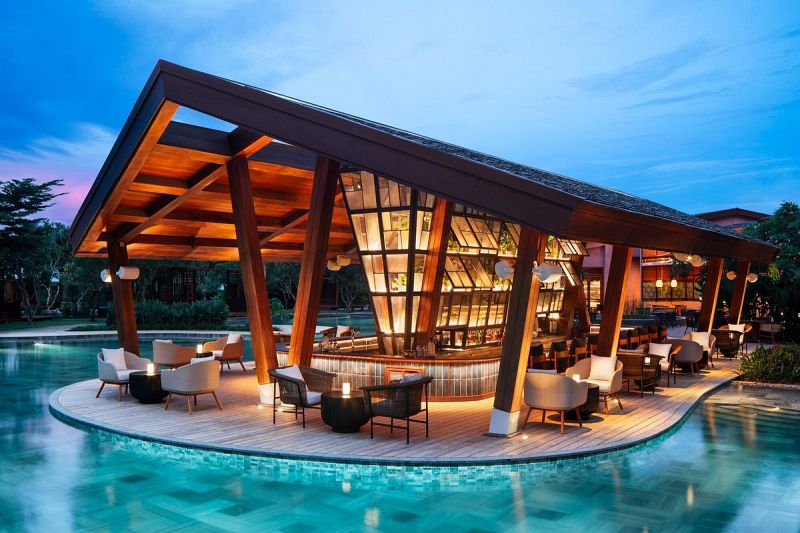NOX Beach Club - ốc đảo dành cho những bữa tiệc đêm hoành tráng