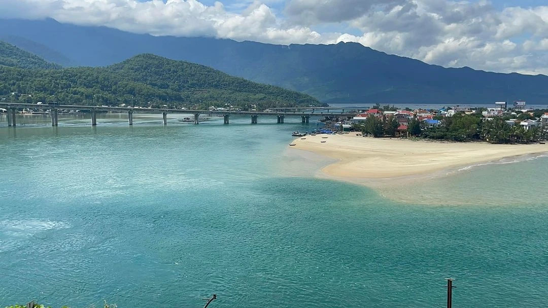 Tầm này đi Huế đẹp nhất năm