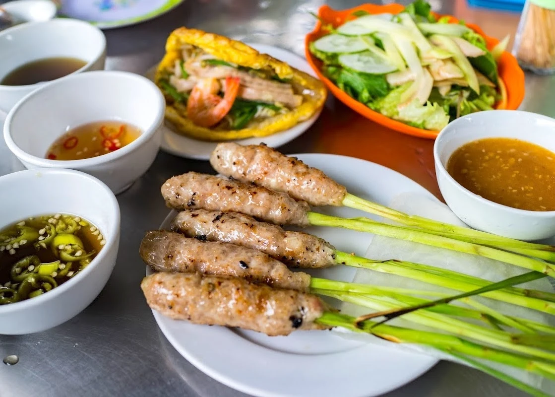 Tầm này đi Huế đẹp nhất năm