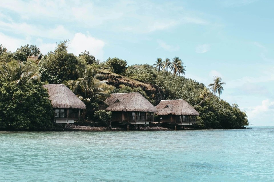Người giàu du lịch ở đâu
