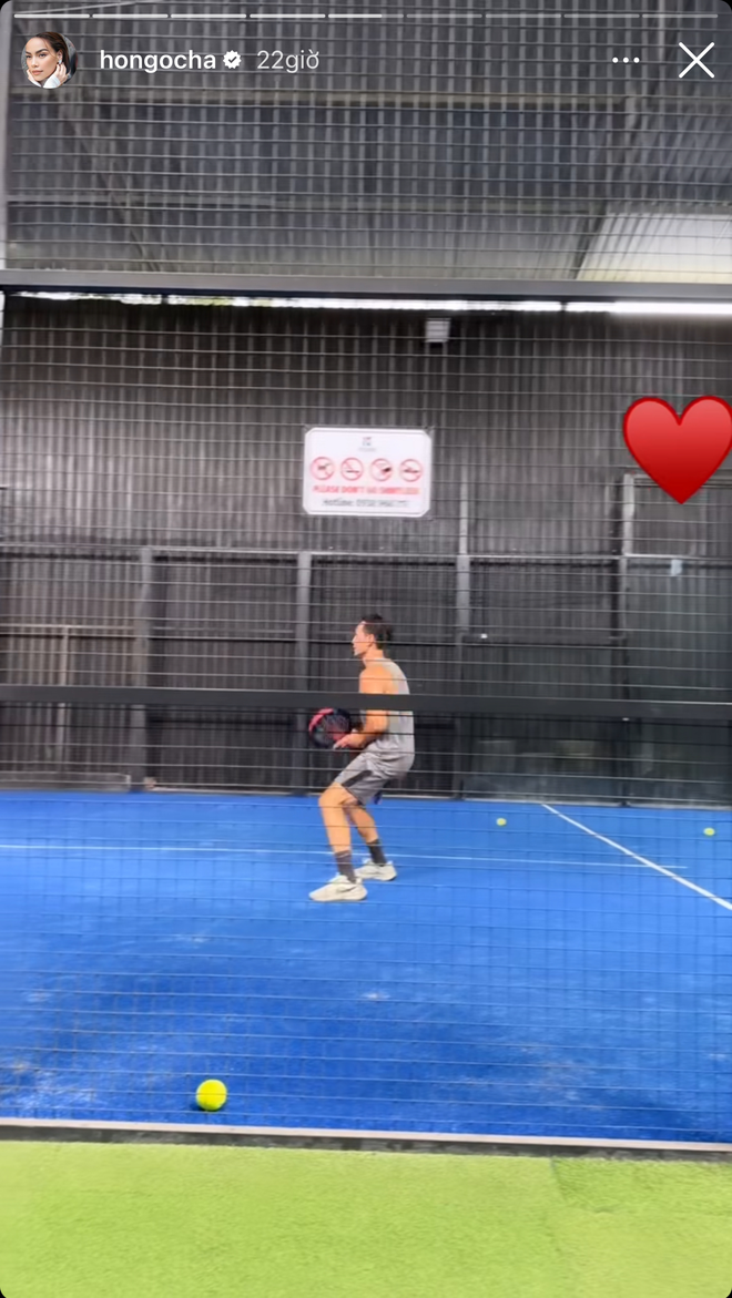 Dàn sao Việt đổ xô chơi Pickleball: Hồ Ngọc Hà - Kim Lý "trốn con" hẹn hò, 2 cặp đôi bị tóm dính trên sân bóng