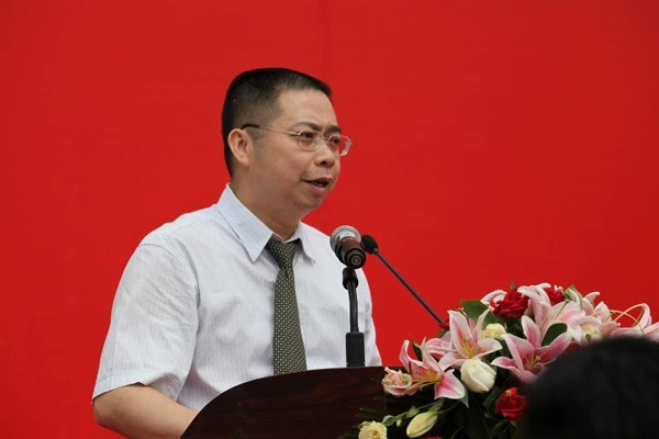 2 tỷ phú, người đi tàu điện ngầm, người ăn bát bún 26 ngàn đồng: Người càng giàu càng không lãng phí, tại sao?
