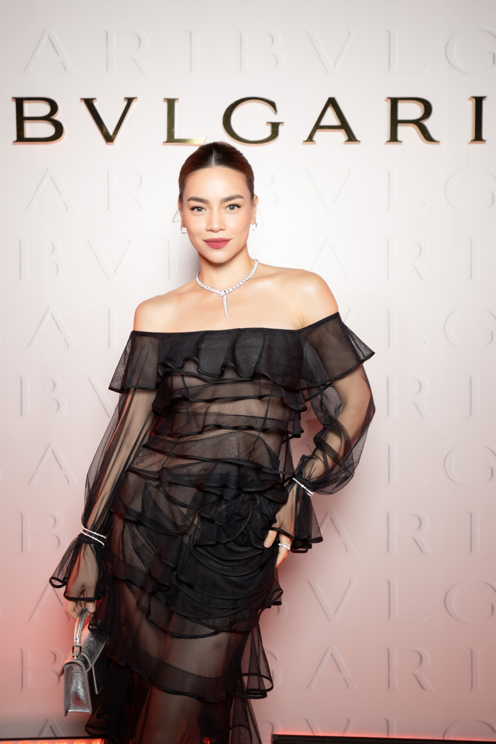Hồ Ngọc Hà gia nhập Bulgari