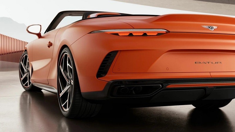 Bentley Batur Convertible bản giới hạn