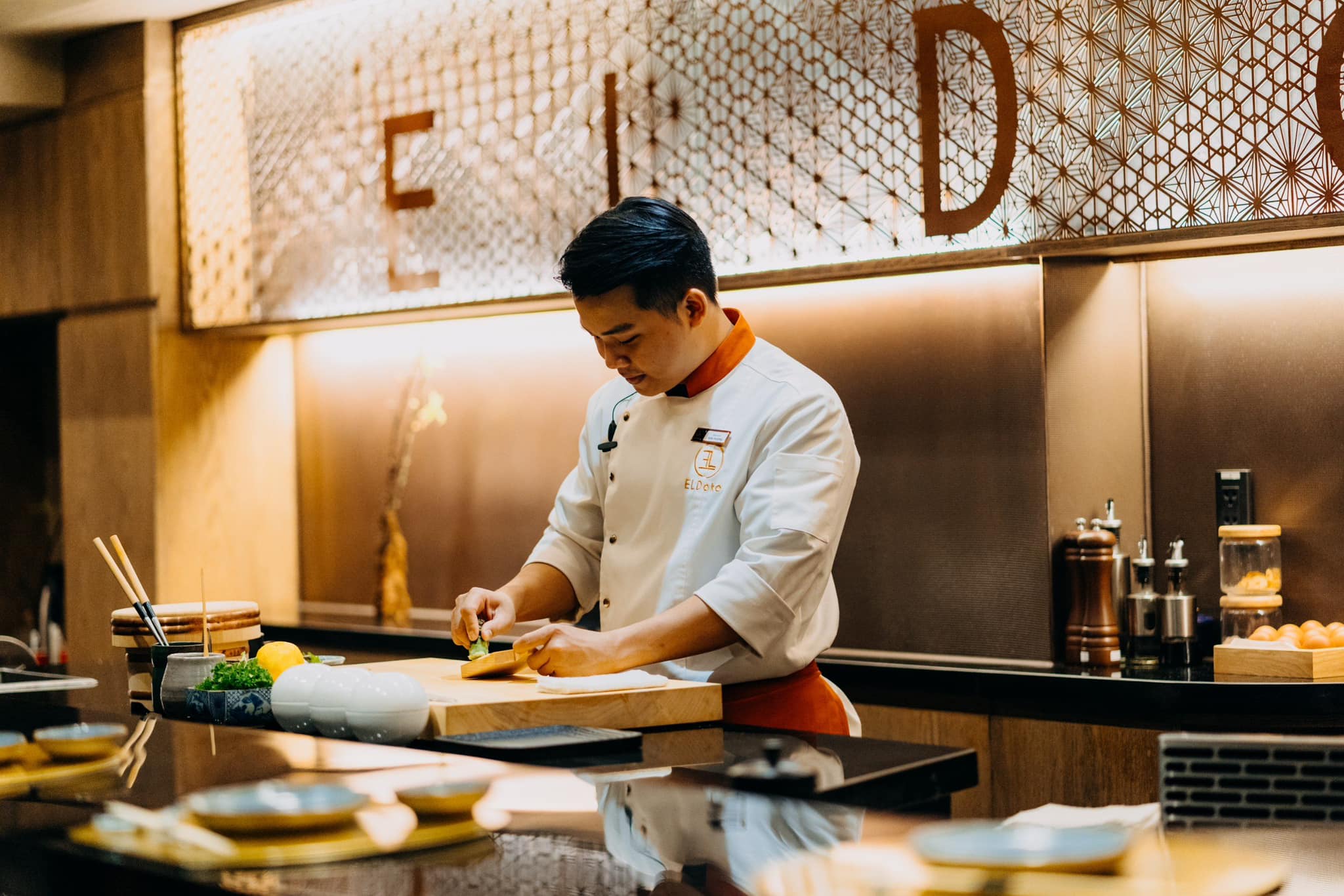 Ngắm kiệt tác ẩm thực Nhật qua 5 nhà hàng Omakase nức tiếng tại Sài Gòn