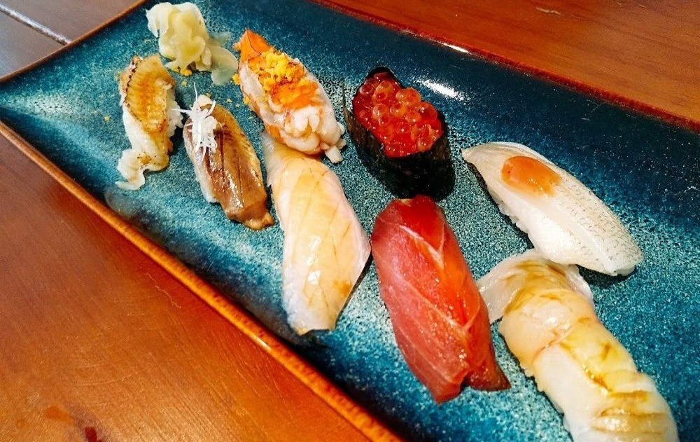 Ngắm kiệt tác ẩm thực Nhật qua 5 nhà hàng Omakase nức tiếng tại Sài Gòn