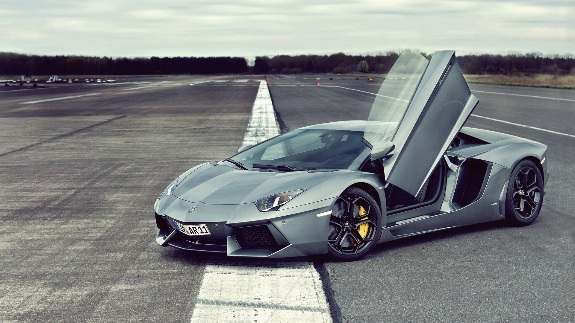 Giá xe Lamborghini