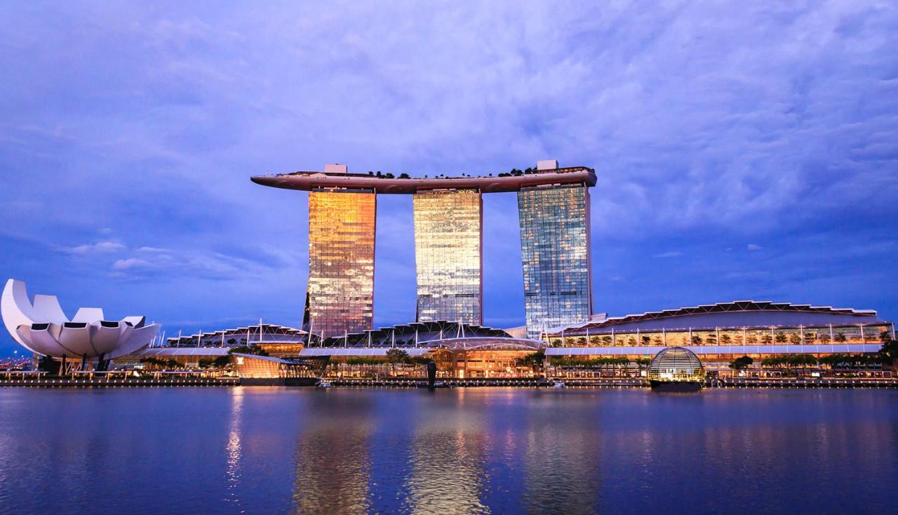 Những địa điểm ăn chơi xa xỉ nhất Singapore