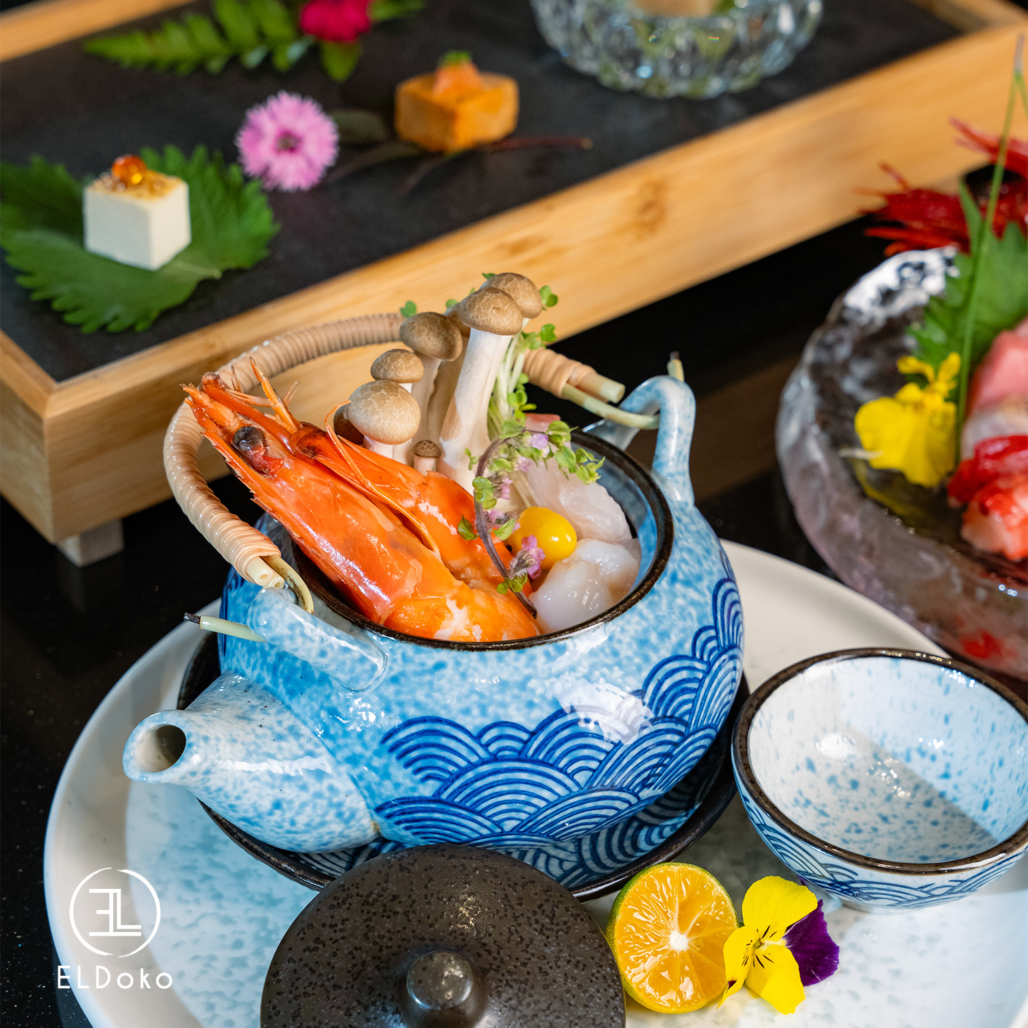 Trải nghiệm sự gần gũi của Teppanyaki và sự độc đáo của Omakase trong cùng một nhà hàng
