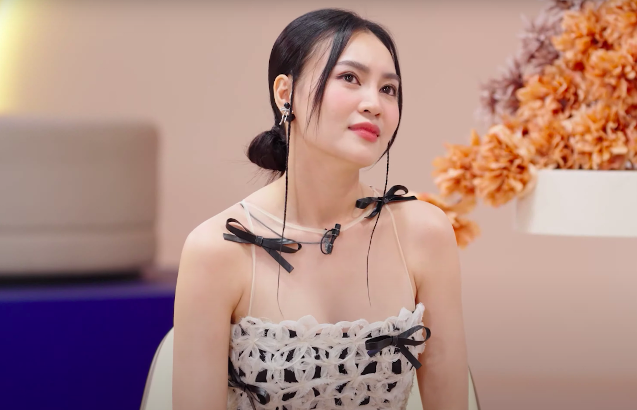 Lan Ngọc về nước