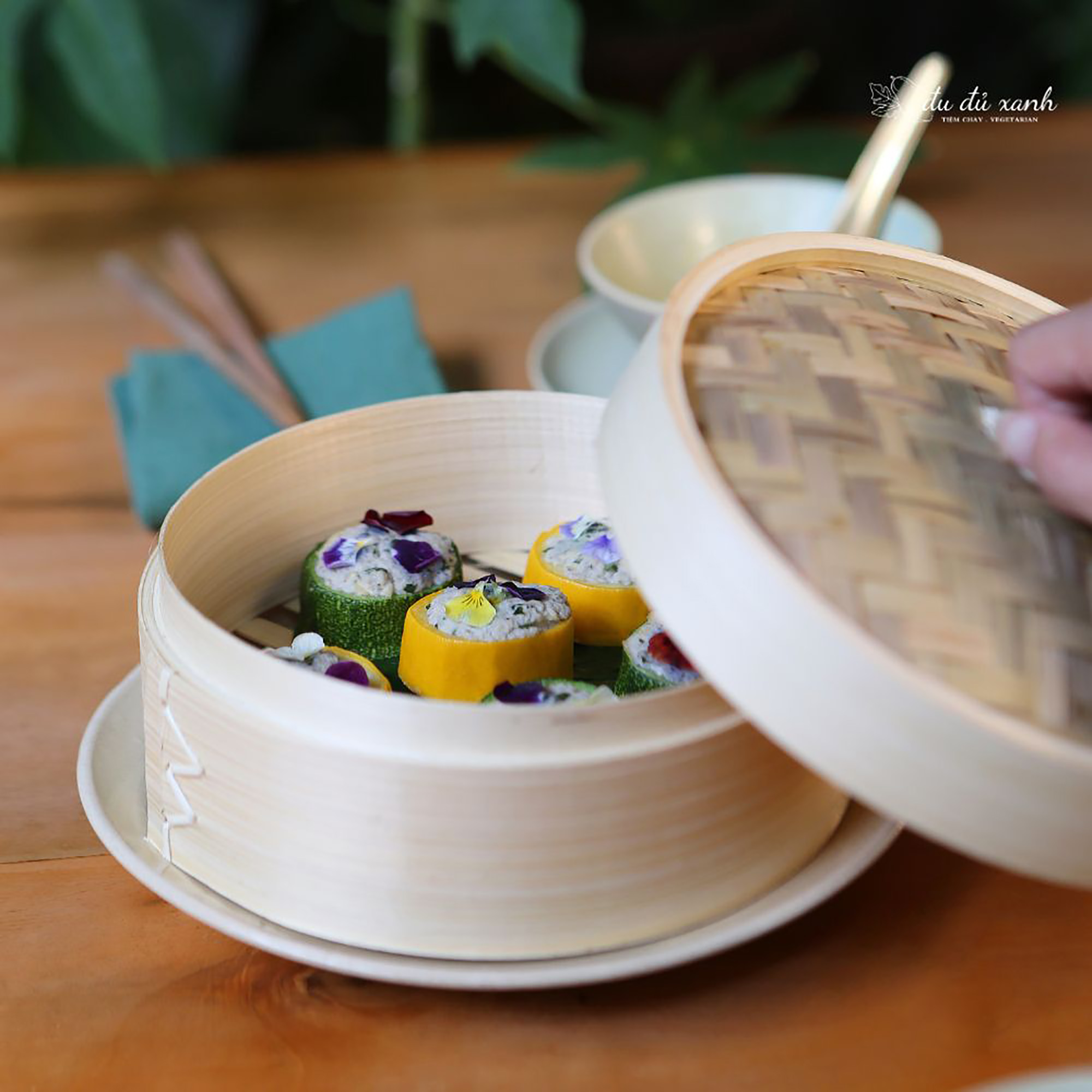 5 địa điểm trải nghiệm ăn xanh uống lành nổi bật trong tháng 5
