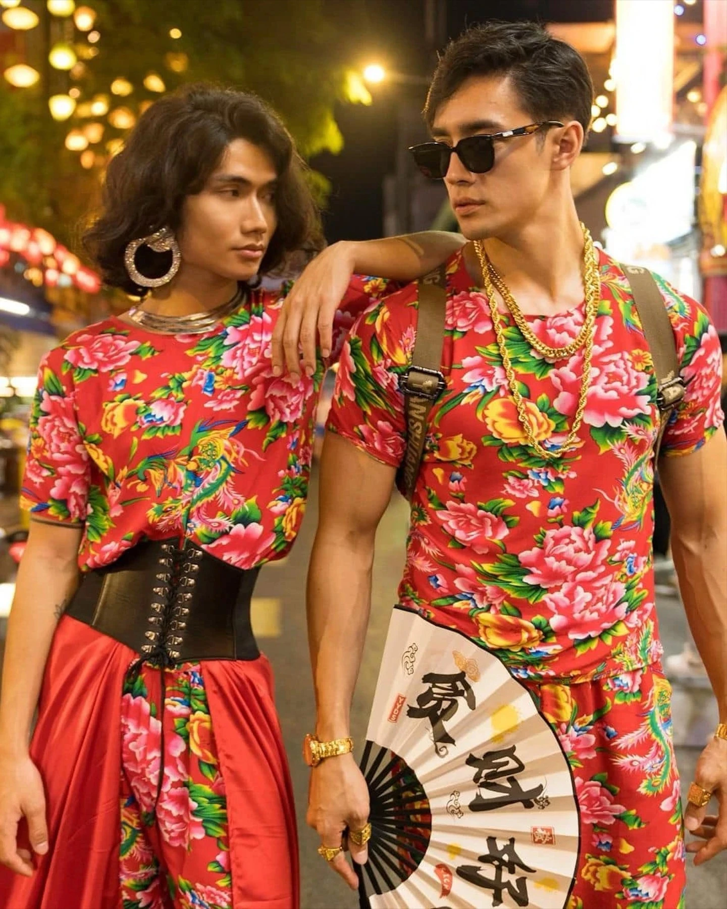 Áo họa tiết chăn công