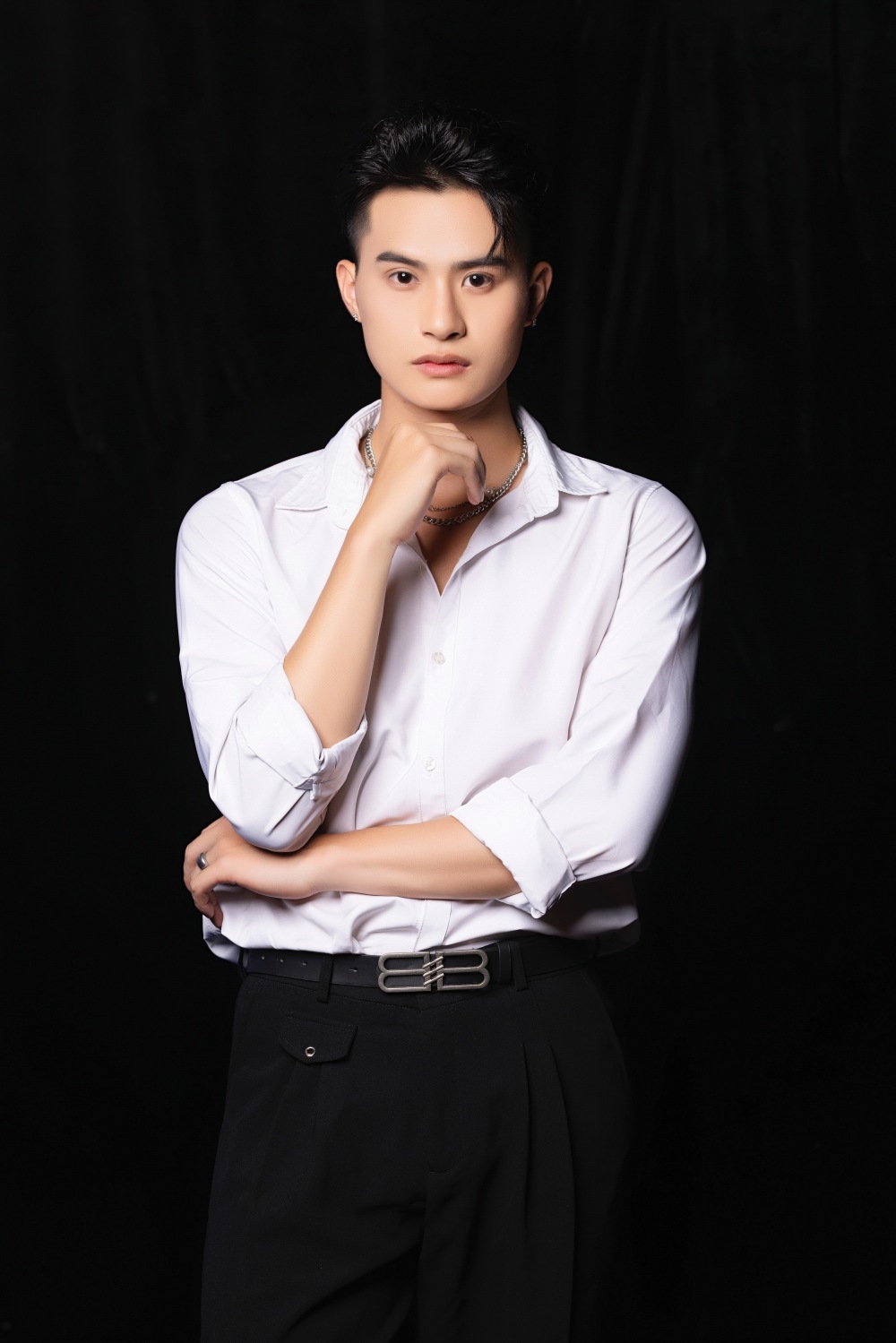 Thành tích học tập vượt trội của thí sinh Mr World Vietnam 2024