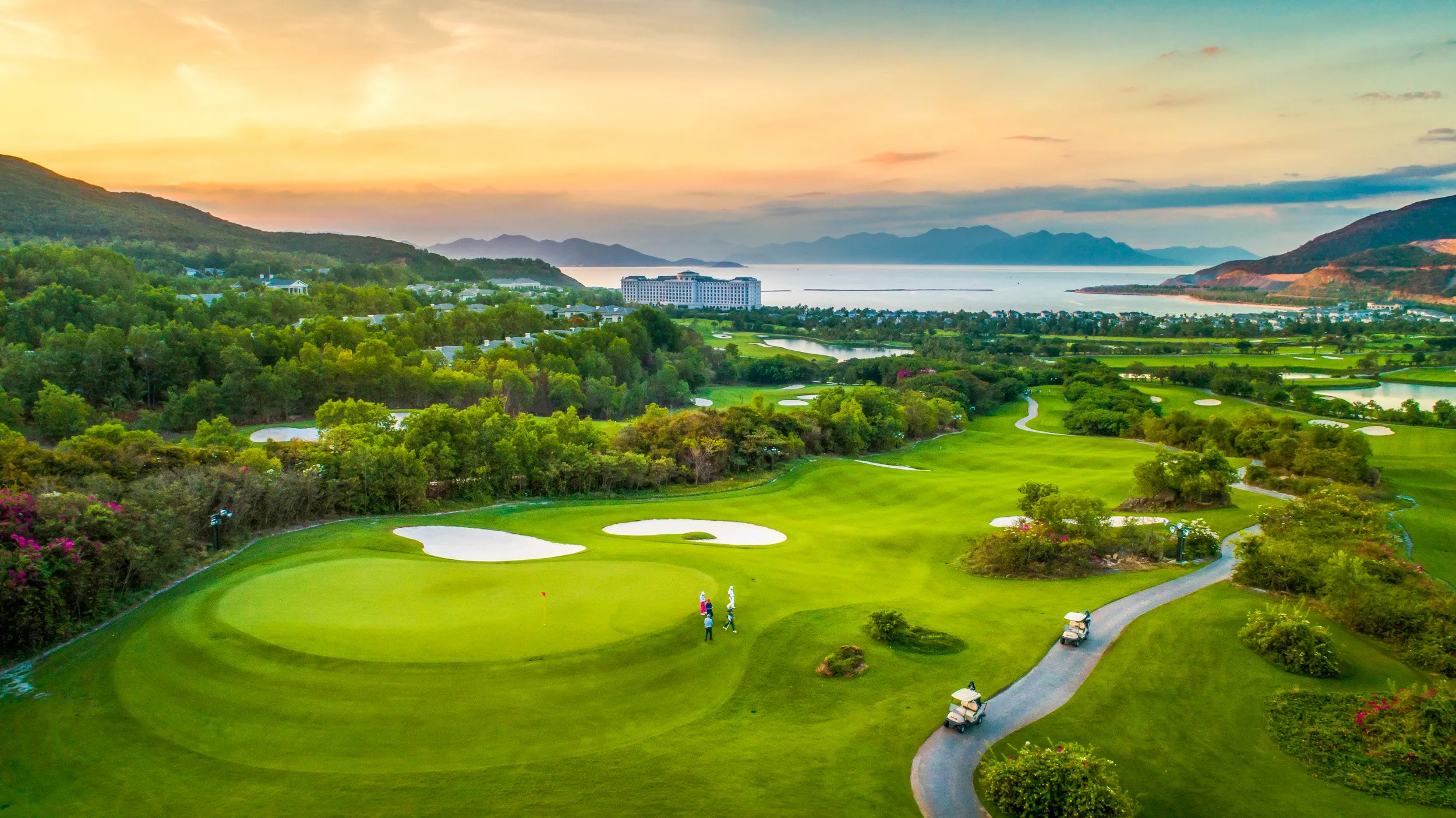 Tỷ phú Phạm Nhật Vượng lên kế hoạch cho Vinpearl IPO vào cuối năm 2024
