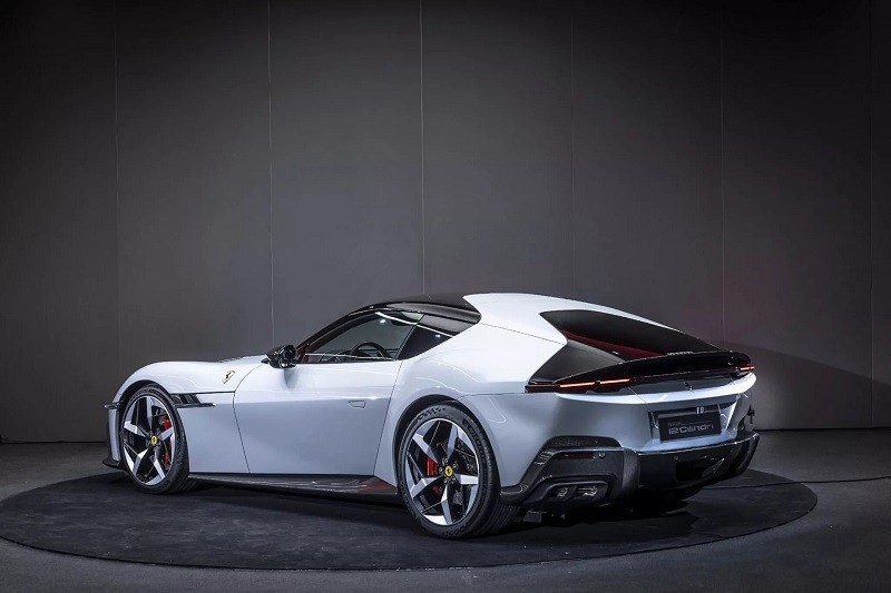 Ferrari 12Cilindri