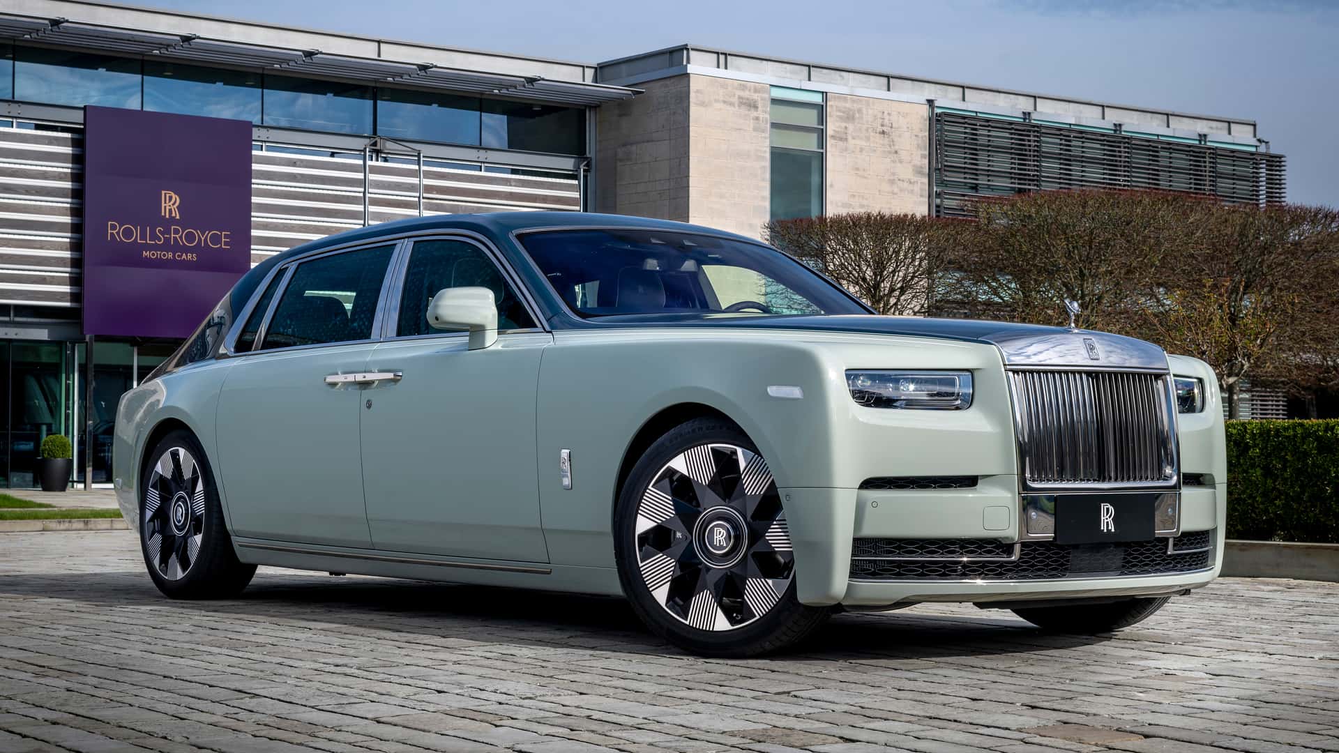 Rolls-Royce trình làng bộ sưu tập xe mới ngay trước triển lãm ô tô Bắc Kinh