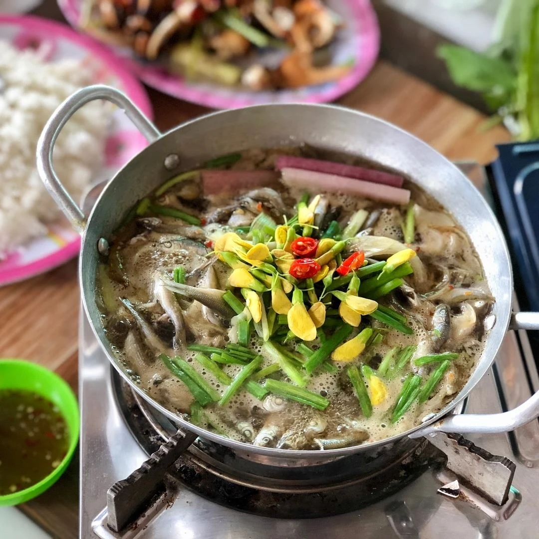 Món canh chua cá