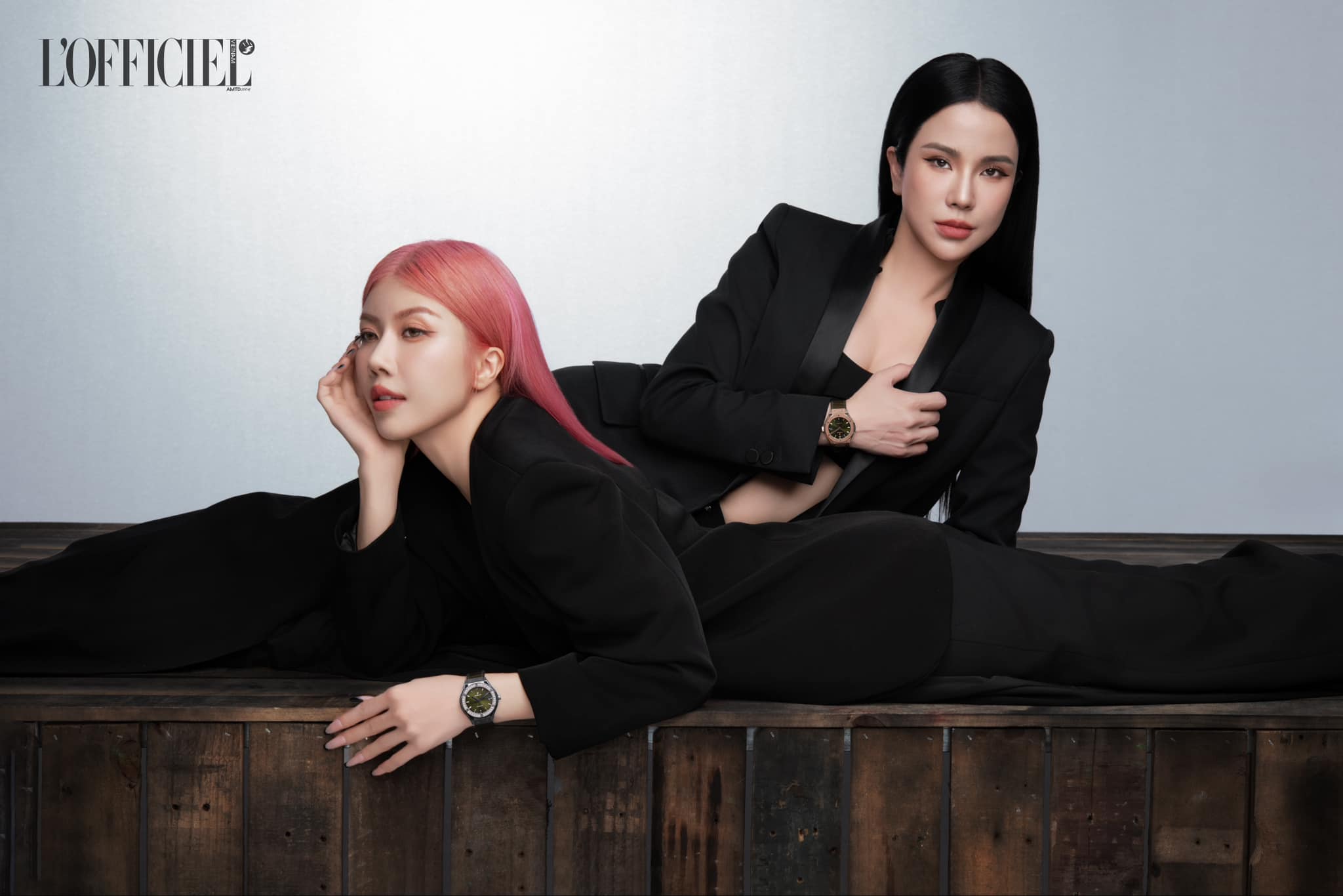 Fan của 2 chị đẹp rải hình khắp nơi để chúc mừng LUNAS ra MV Moonlight