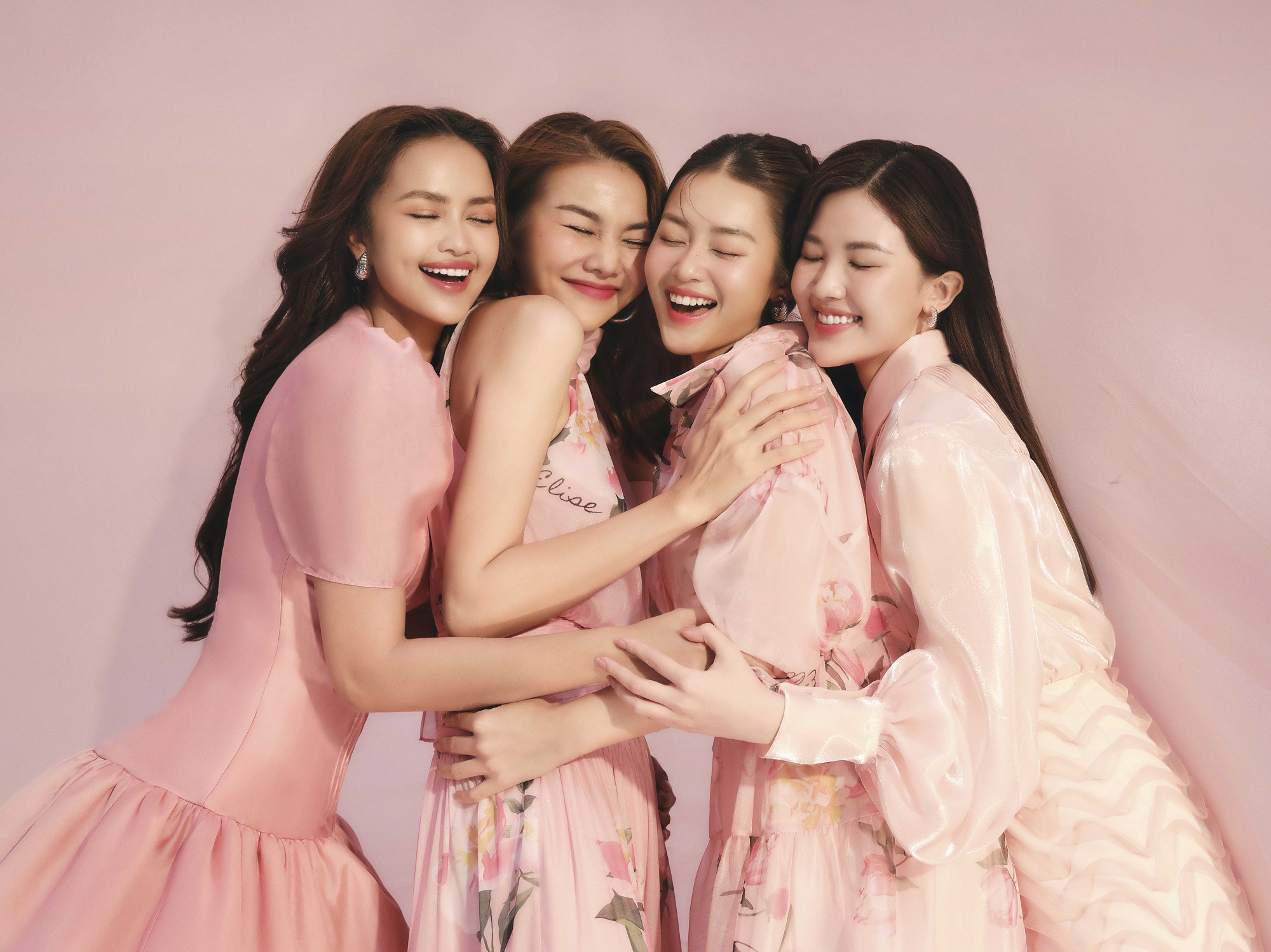 Ngắm trọn nhan sắc "tứ đại mỹ nhân" Elise