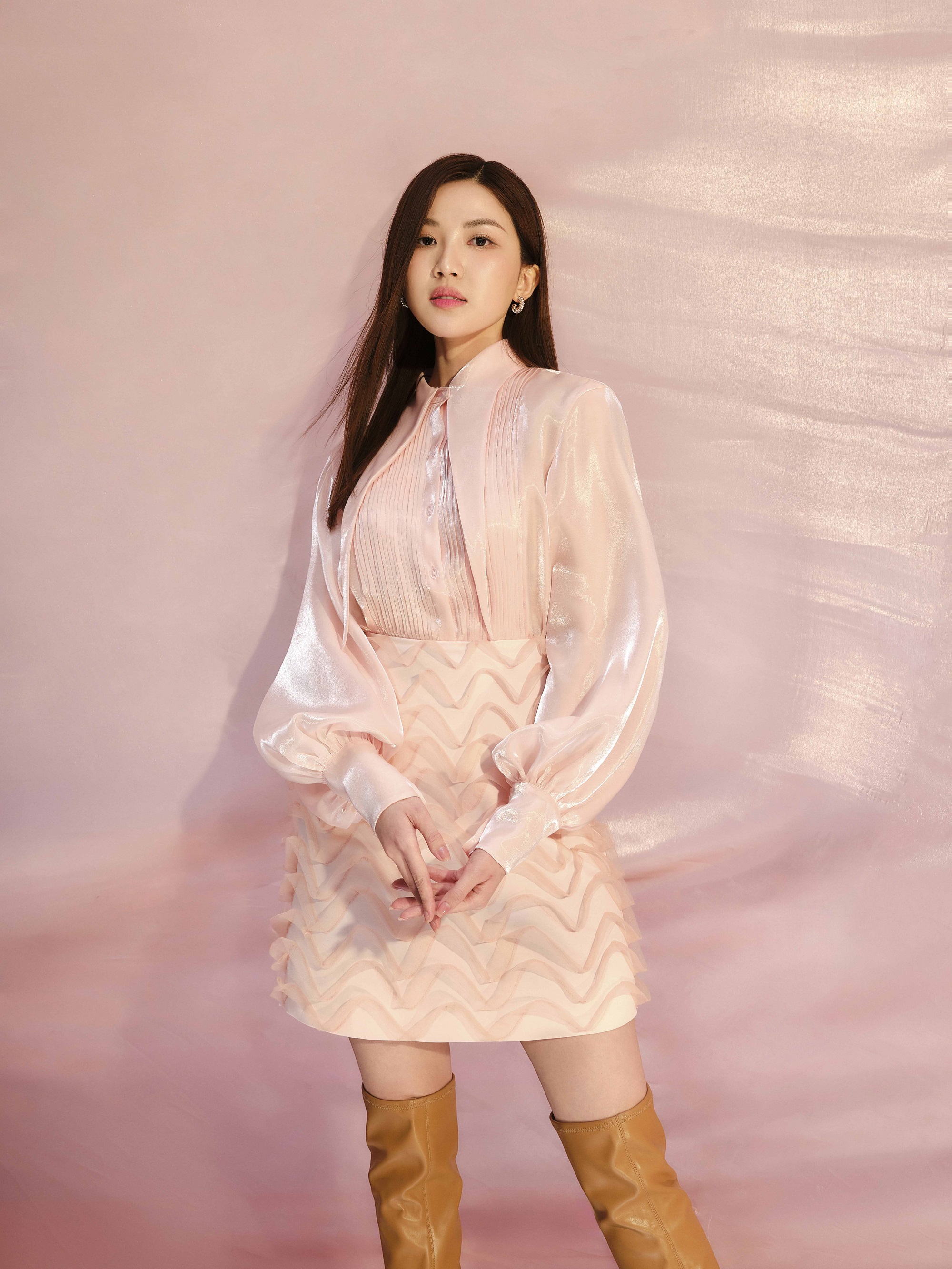 Ngắm trọn nhan sắc "tứ đại mỹ nhân" Elise