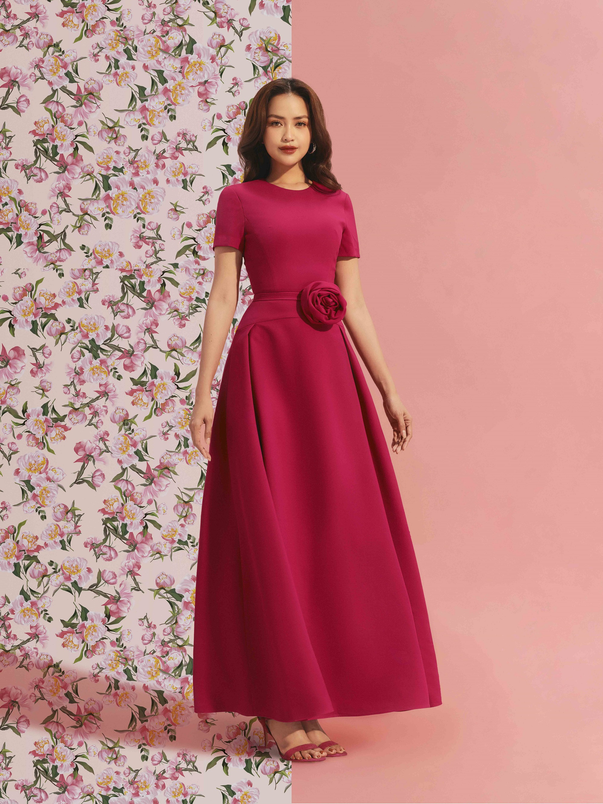 Ngắm trọn nhan sắc "tứ đại mỹ nhân" Elise