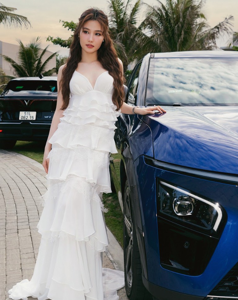 Diễn viên Diễm My 9X