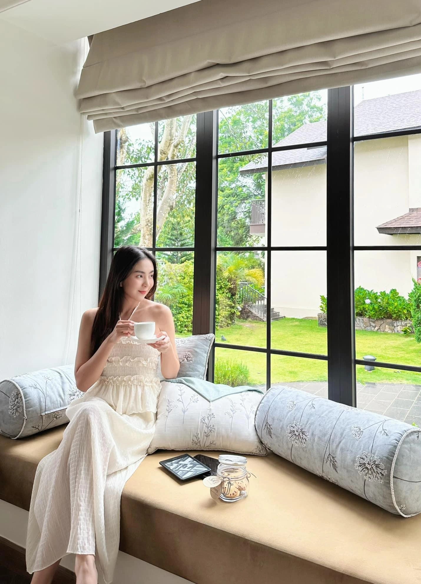 Cuộc sống sang chảnh nhiều người mơ ước của 'hoa khôi VTV' Mai Ngọc
