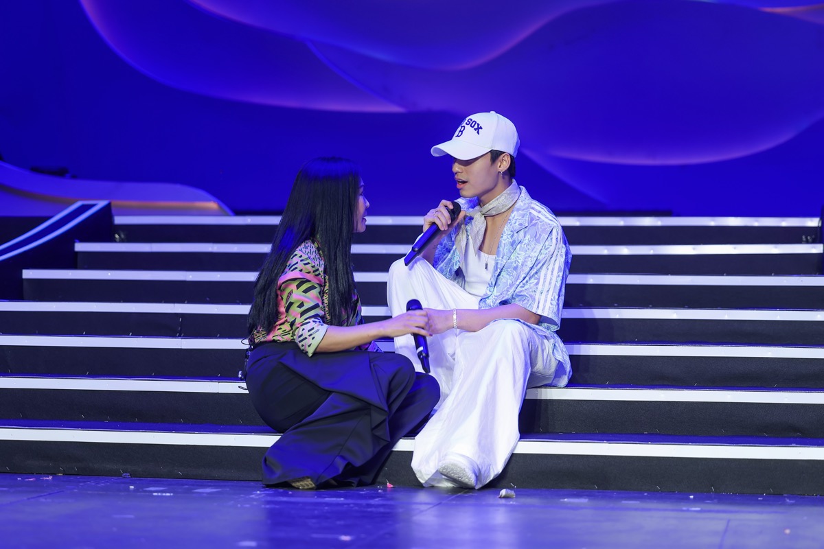 Những khoảnh khắc hậu trường buổi tổng duyệt live concert Đóa Hồng Gai