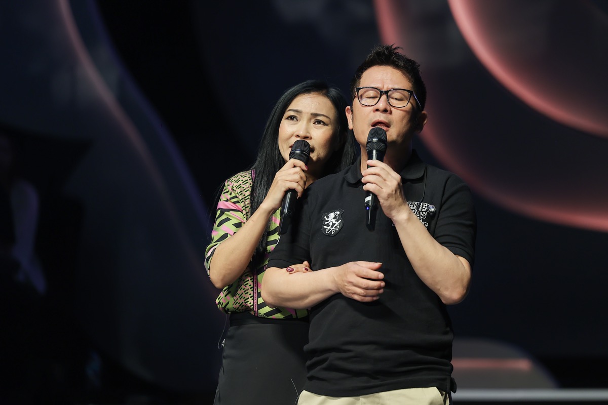 Những khoảnh khắc hậu trường buổi tổng duyệt live concert Đóa Hồng Gai