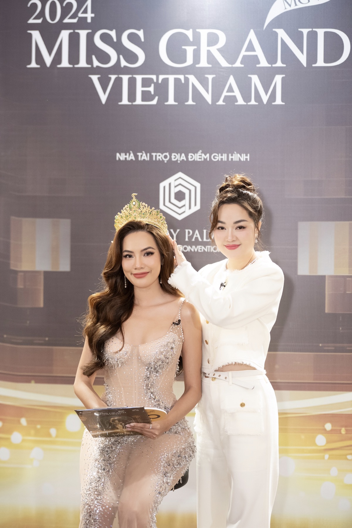 Trang sức Ngọc Châu Âu
