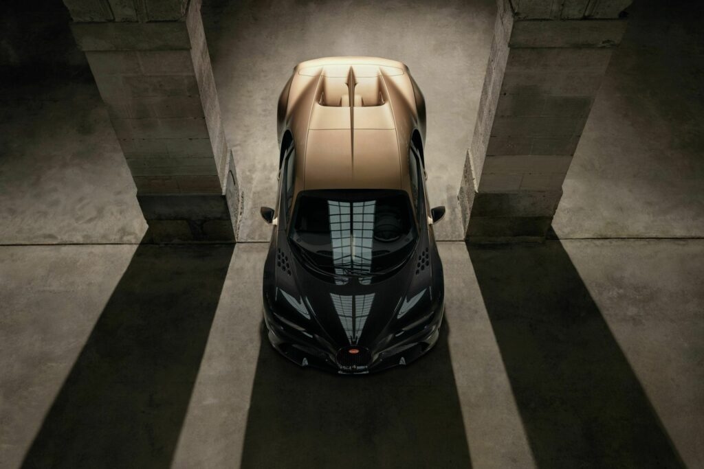 Đặc quyền của giới siêu giàu chơi Bugatti: Hãng tính xây cả trạm xăng tại nhà cho khách nếu xe xăng bị cấm
