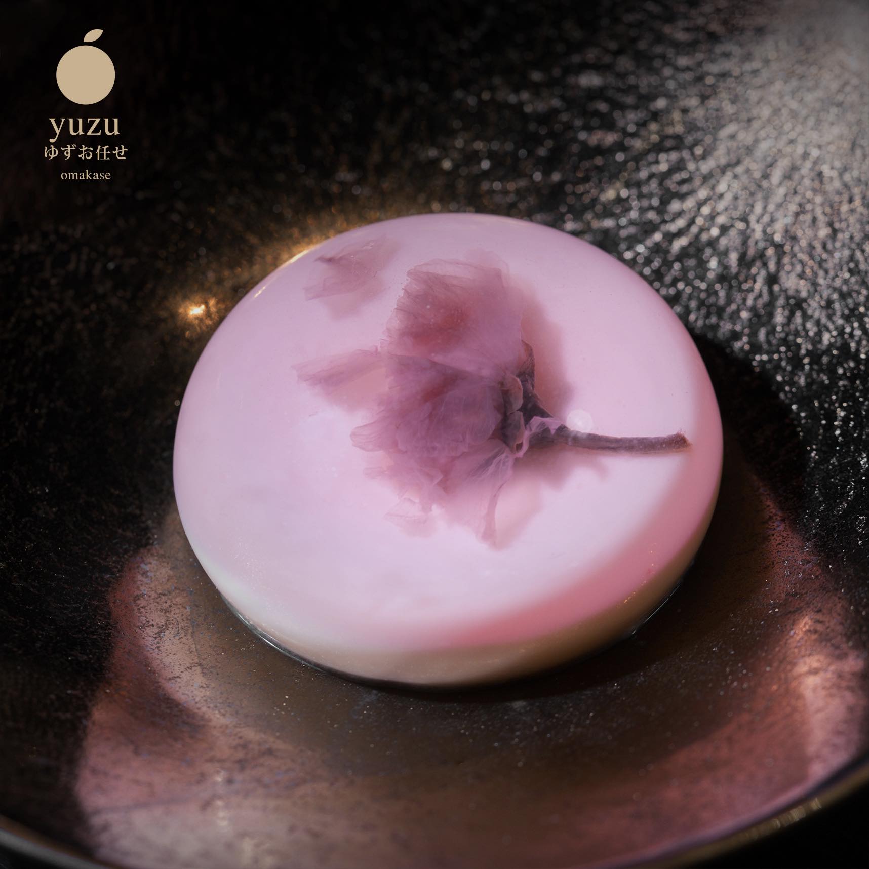 Omakase: Khi giới trẻ chi cả tháng lương cho một bữa ăn không được chọn món, mỗi phần chỉ bé bằng ngón tay