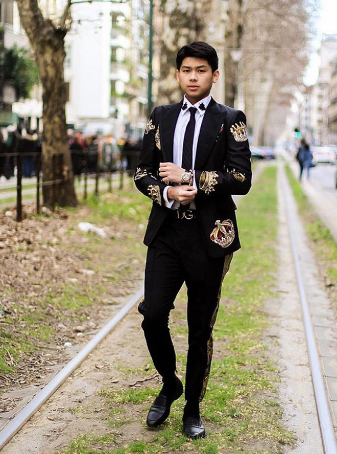 Thiếu gia nhà tỷ phú nổi nhất nhì Việt Nam với vẻ ngoài điển trai không kém diễn viên: 23 tuổi đã làm Phó tổng giám đốc, cuộc sống sang chảnh như hoàng tử
