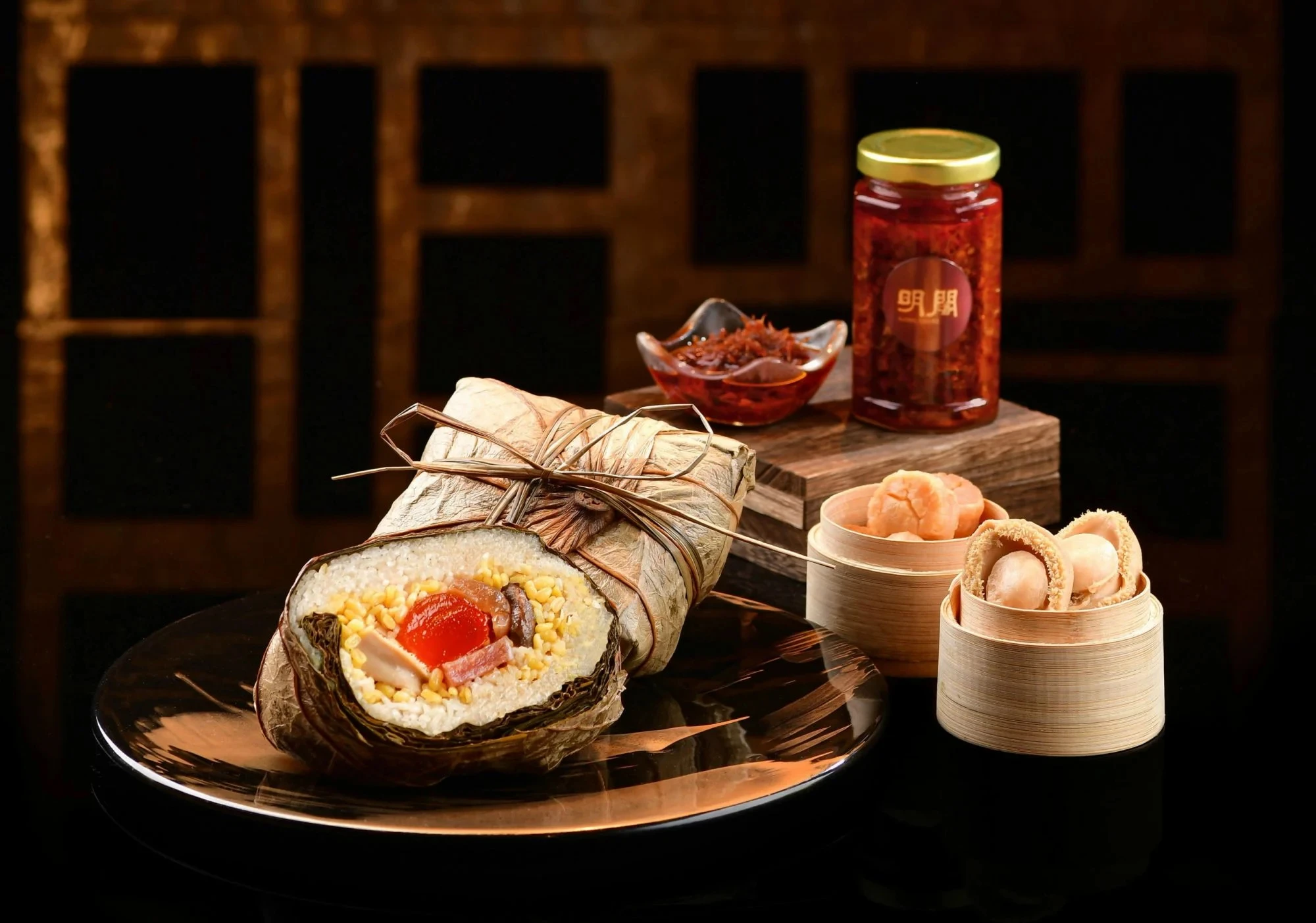 Sheraton Saigon Grand Opera Hotel mở bán bánh bá trạng thượng hạng chuẩn vị Quảng Đông mừng Tết Đoan Ngọ