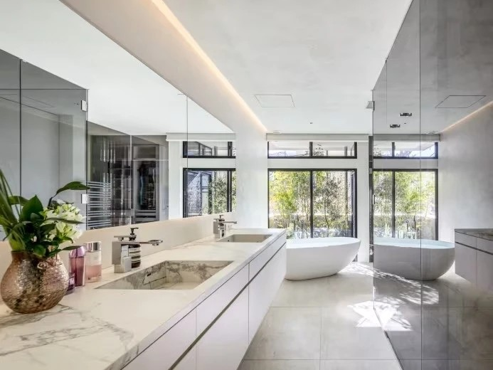 Căn hộ cao cấp có bể bơi dưới tầng hầm gây sốt ở Nhật Bản