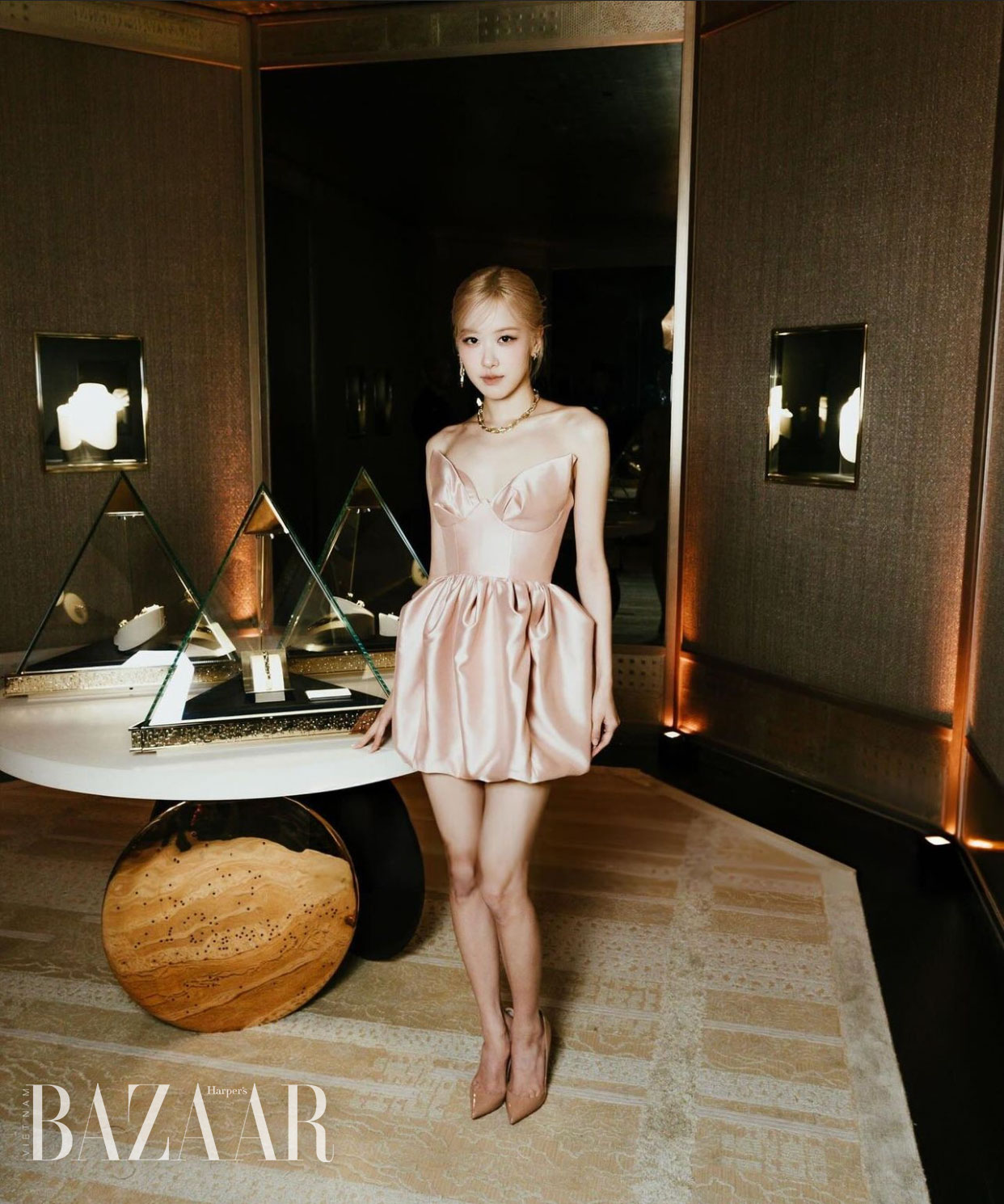 Rosé BLACKPINK hóa búp bê Barbie tại sự kiện Tiffany & Co. New York