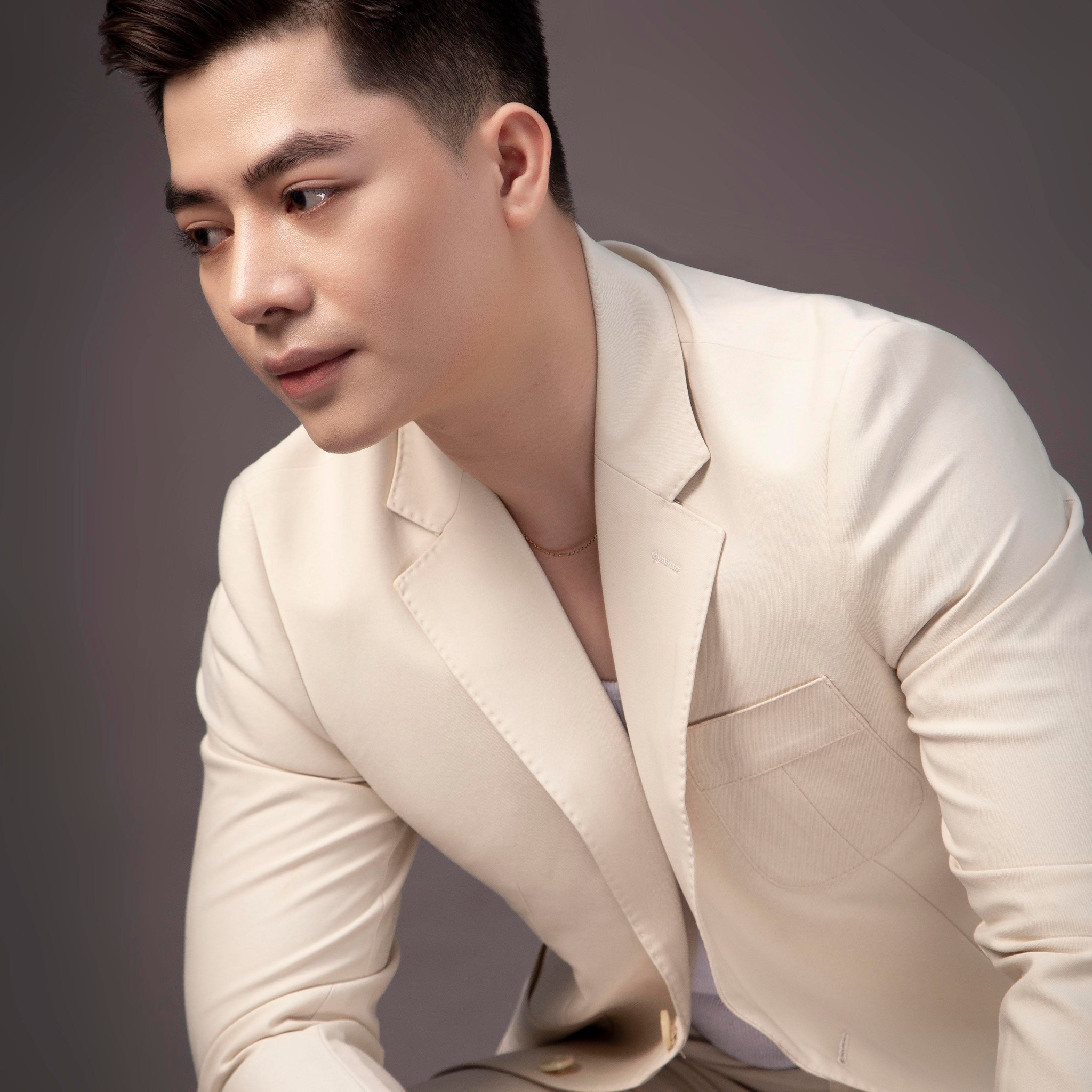 Top 10 thí sinh sáng giá nhất Mr World Vietnam 2024: “Hot boy Bolero” từng được Đàm Vĩnh Hưng khen ngợi gây chú ý