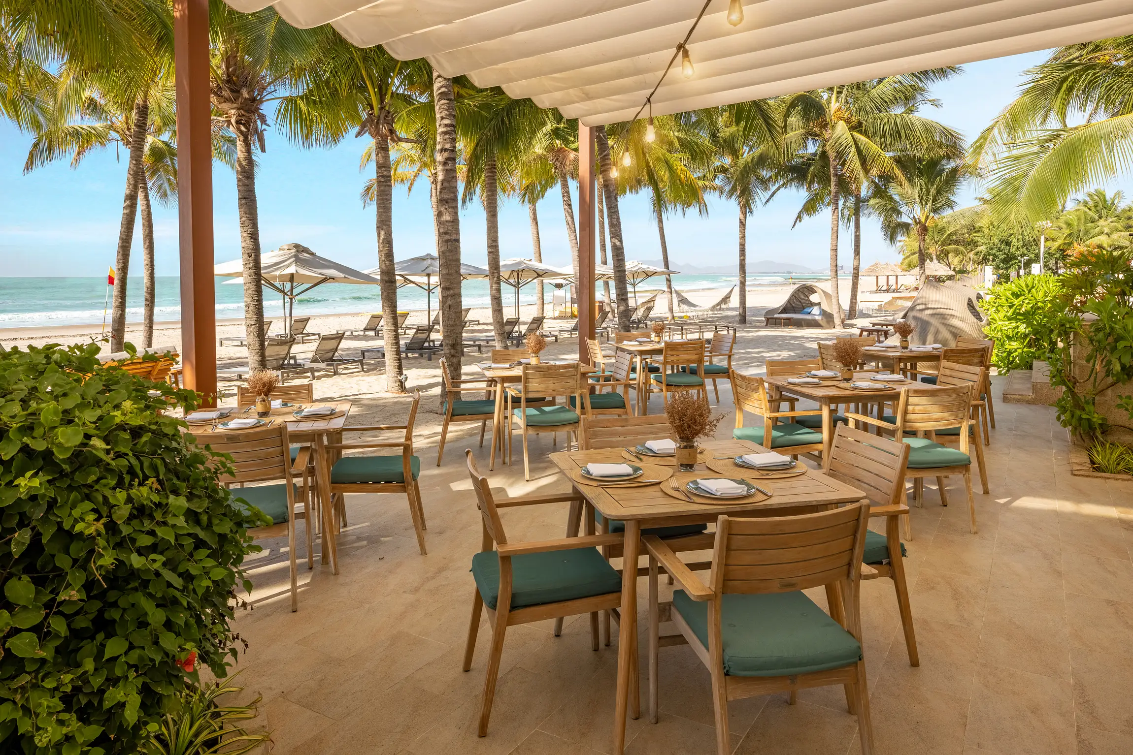 Tạm xa phố thị để lắng đọng bình yên tại Meliá Ho Tram Beach Resort