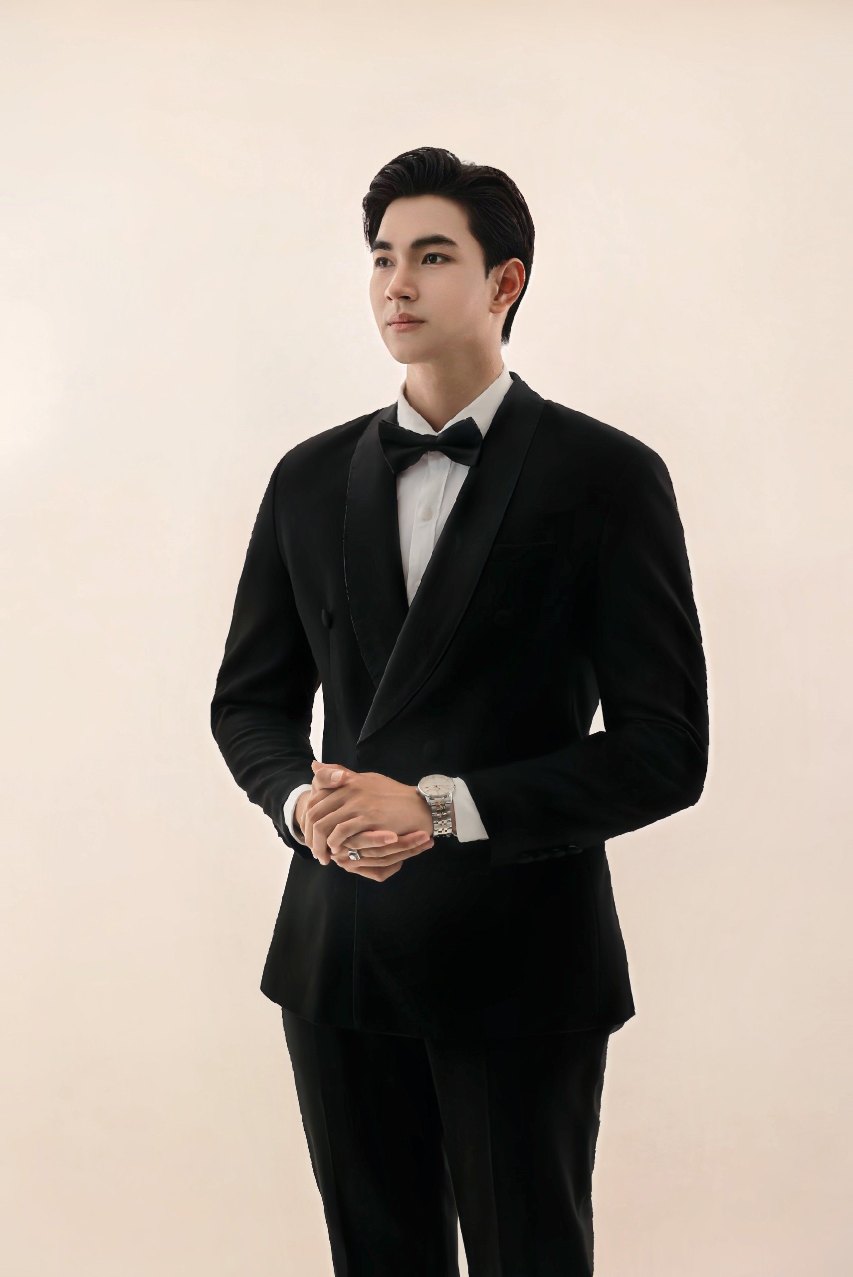Top 10 thí sinh sáng giá nhất Mr World Vietnam 2024: “Hot boy Bolero” từng được Đàm Vĩnh Hưng khen ngợi gây chú ý