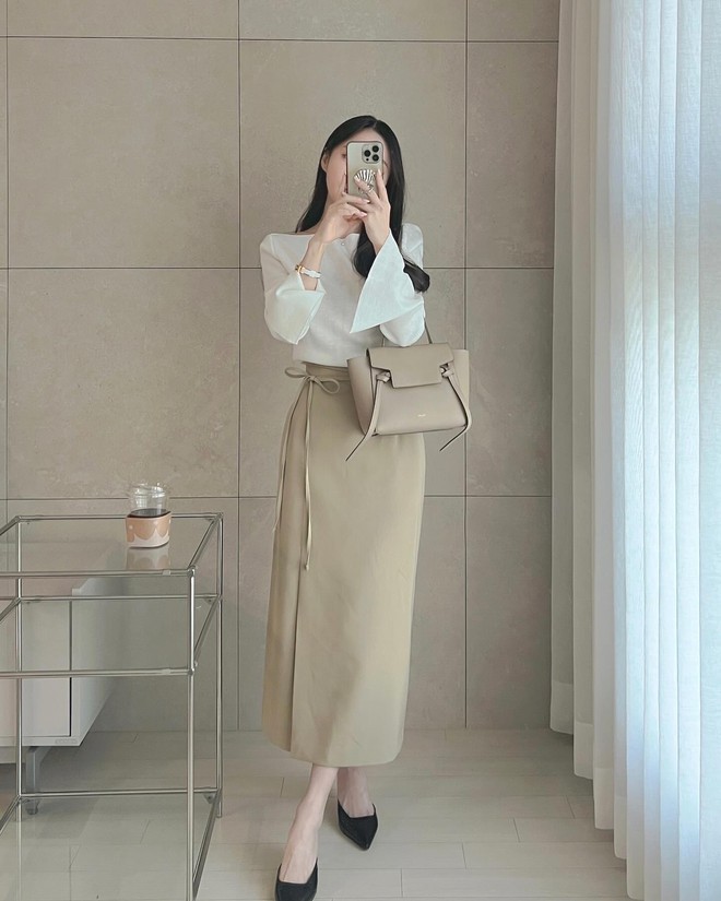 5 mẫu chân váy công sở đẹp thanh lịch dành cho quý cô trên 40 tuổi