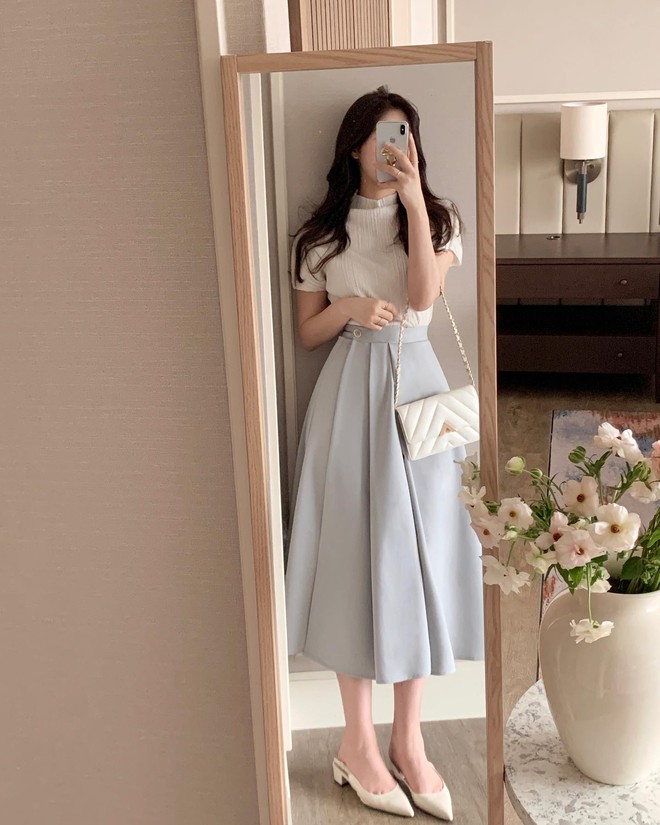 5 mẫu chân váy công sở đẹp thanh lịch dành cho quý cô trên 40 tuổi