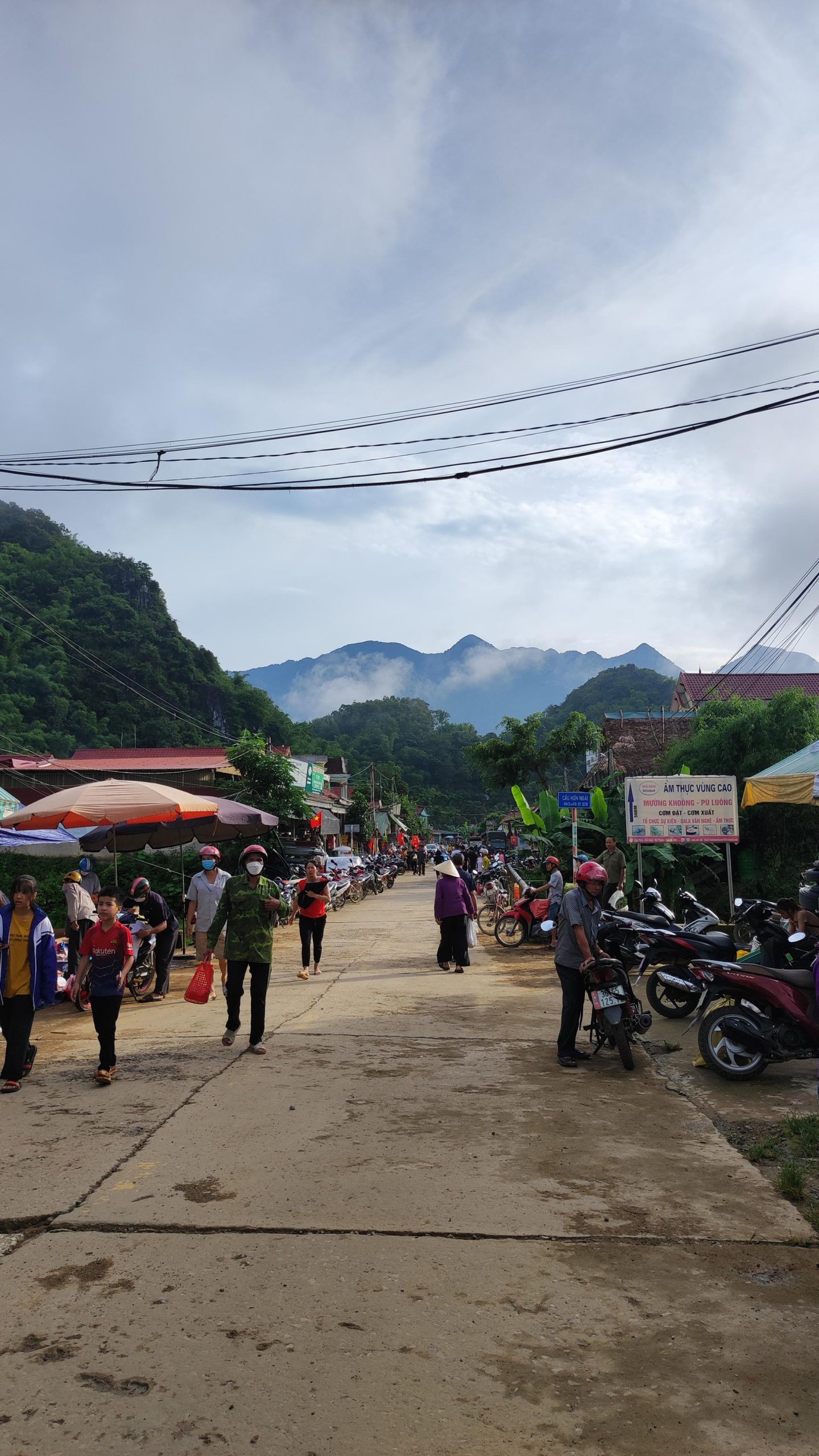 Du lịch Pù Luông