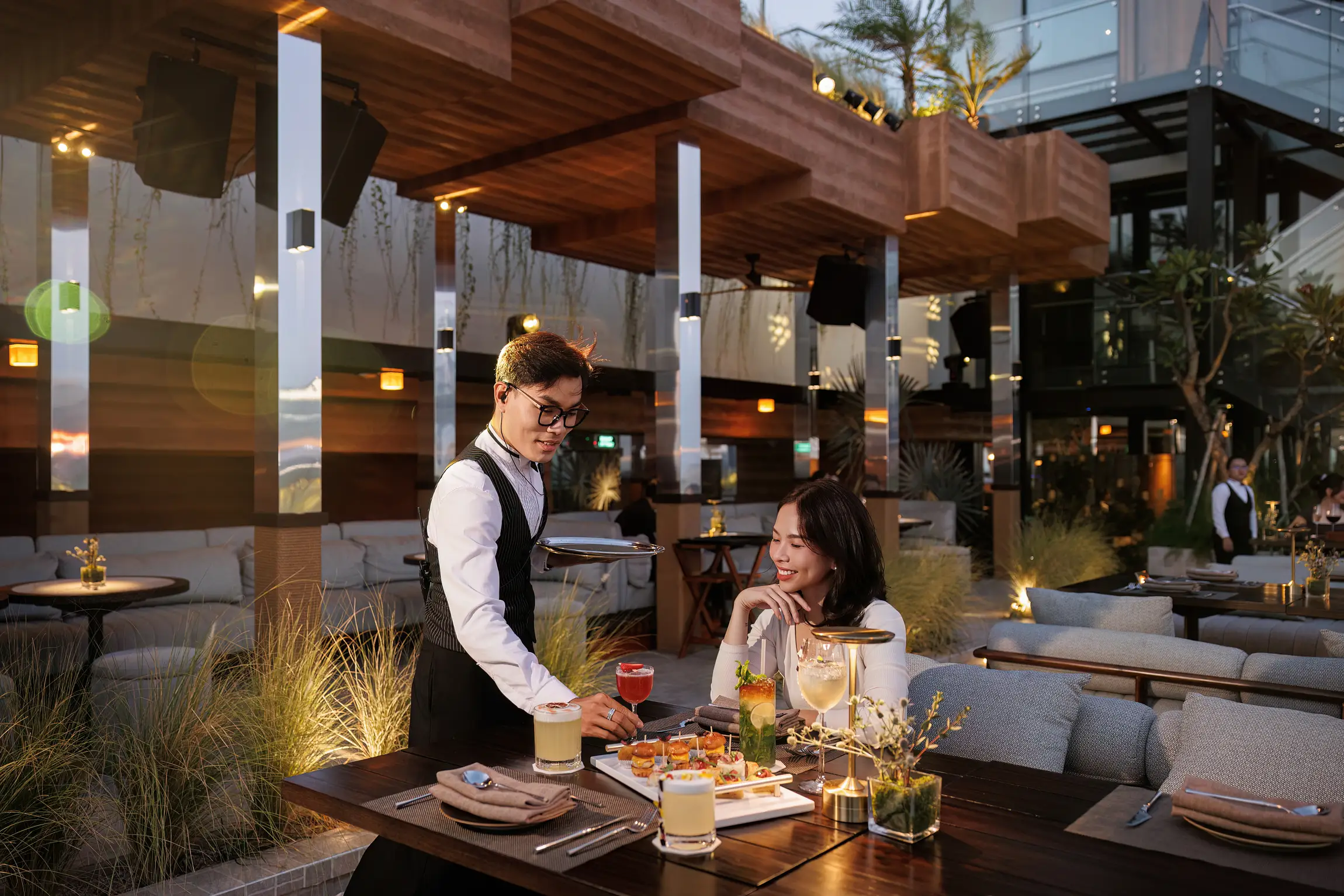 Màn trở lại nâng tầm trải nghiệm từ Shri Lifestyle Dining