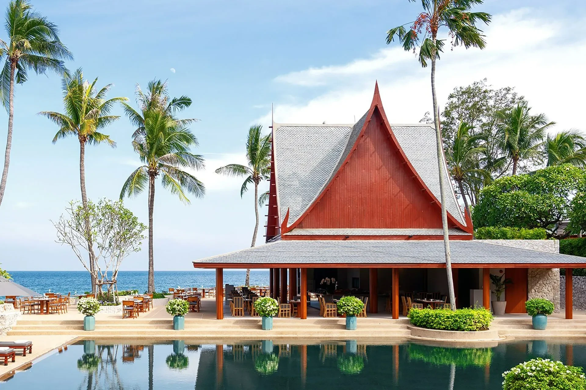 Resort nghỉ dưỡng nằm sát bờ biển ở Thái Lan